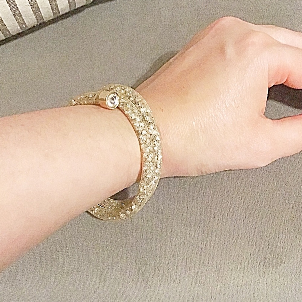 NWOT Gold Coil Bracelet - Picture 2 of 8